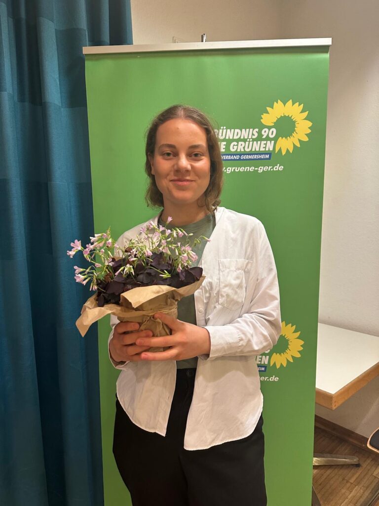 Pressemitteilung: Sarah Bolz als Direktkandidatin im Wahlkreis 51 gewählt – Erfolgreich auch auf Landesliste